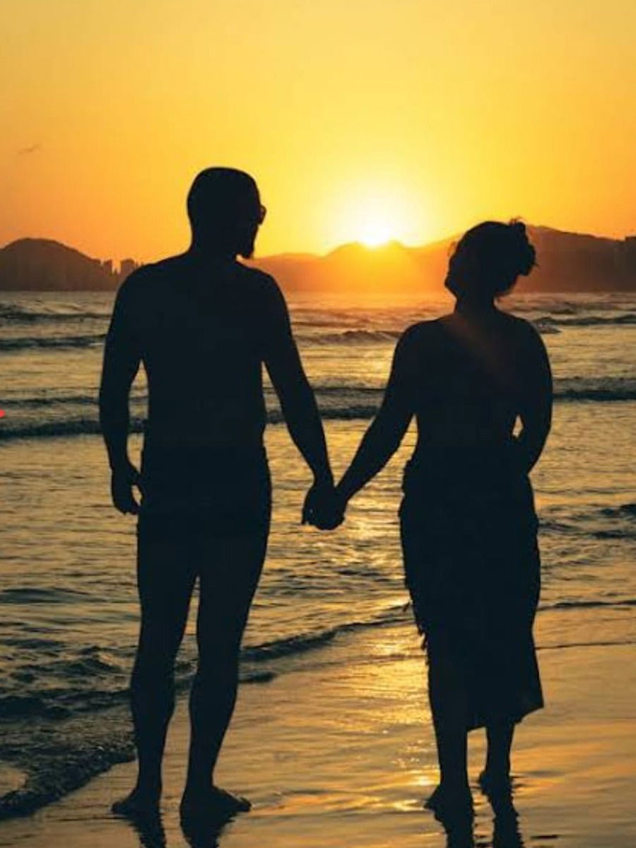 Chameleoning: The Gen Z Dating Trend You Didn’t Know You Were Doing - News | Chameleoning: The Gen Z Dating Trend You Didn’t Know You Were Doing | Latest Photos at Lokmattimes.com